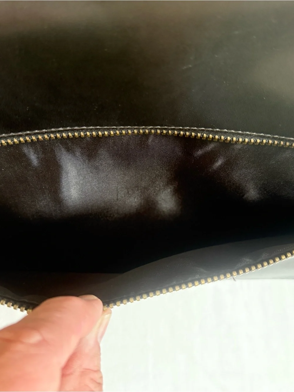 Buxton Black Soft Leather Men’s Organizer Briefcase in pristine condition.